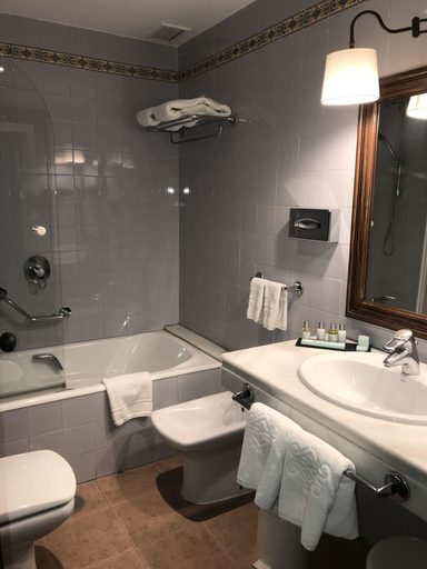 Bathroom 5, Parador de Almagro, Ciudad Real