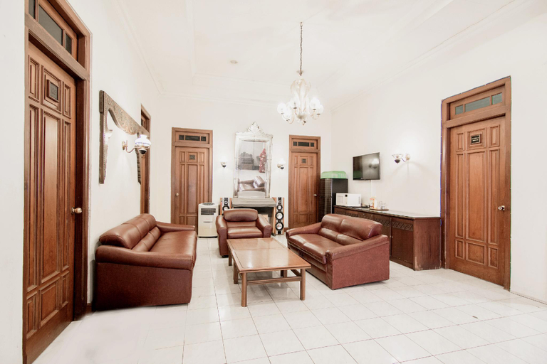 Public Area 2, OYO 194 Hotel Sapta Gria, Yogyakarta