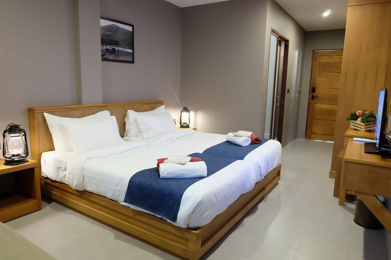 Bedroom 2, Koh Ma Beach Resort, Ko Phangan