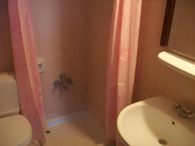 Bathroom 3, Arden Hotel, Didim