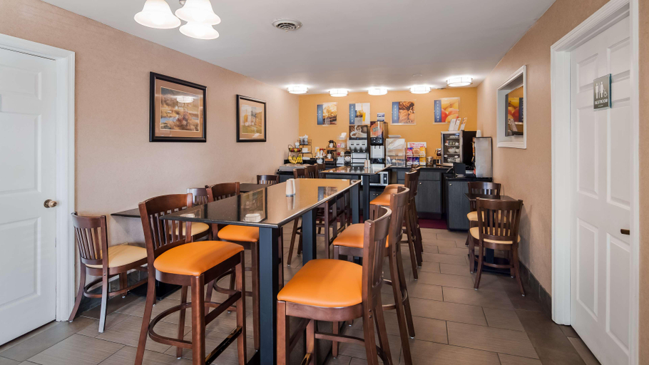Food & Drinks 5, Best Western Executive Inn, Franklin