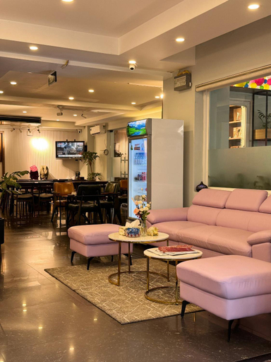 Public Area 2, PARAGON HOTEL, District 7