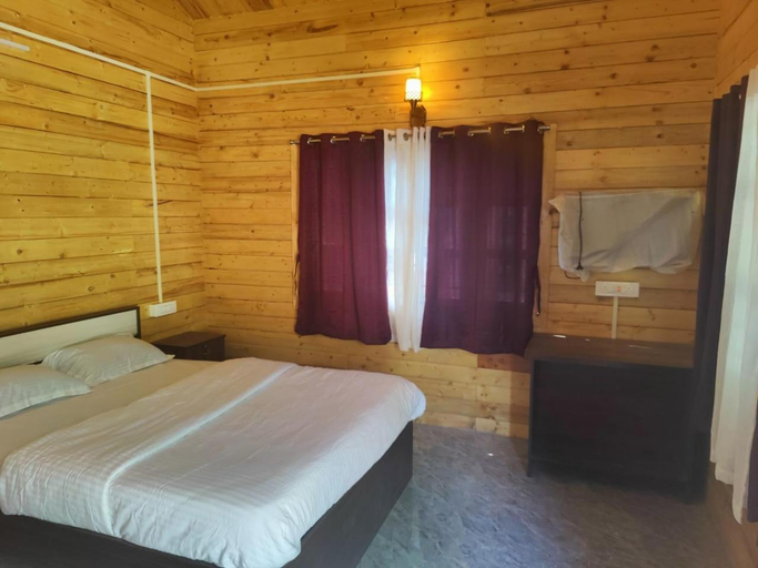 Bedroom 2, Wild Monk Jungle Retreat - Dandeli, Uttara Kannada