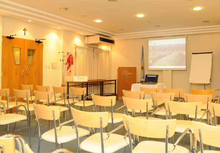Food & Drinks, Parra Hotel & Suites, Castellanos