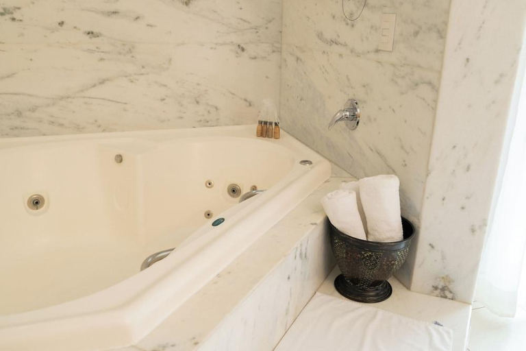 Bathroom 4, Diamond Hotel, Cianorte
