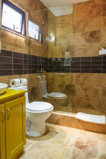 Bathroom 4, Hotel La Casona MC, La Romana