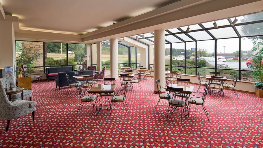 Public Area 2, Best Western Hickory, Catawba