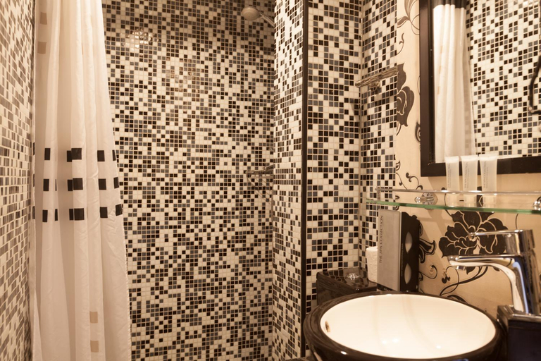Bathroom 4, Hermitage Hotel Amsterdam, Amsterdam