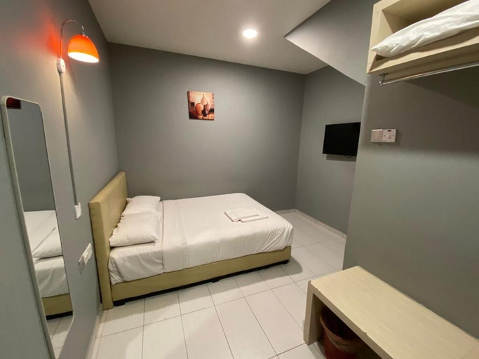 Others 4, DS Hotel, Kinta