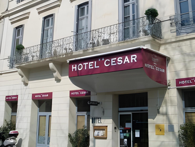 Exterior & Views 2, Cesar, Gard