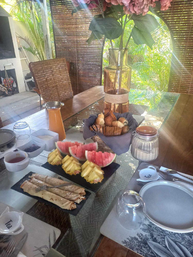 Food & Drinks 5, Villa mimosa, Saint-Louis