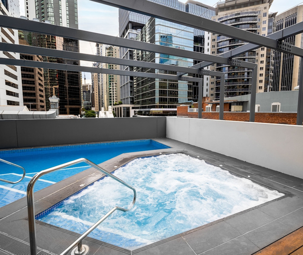 Sport & Beauty 2, Oaks Brisbane Felix Suites, Brisbane