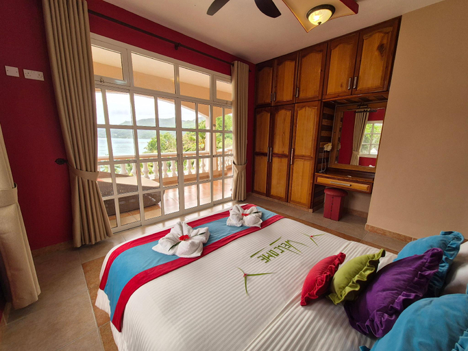 Bedroom 3, Au Fond De Mer View