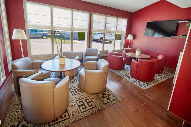 Public Area 2, Campanile Evry Ouest - Corbeil Essonnes, Essonne