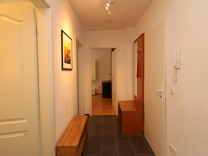 5, Apartment in Essen with Scenic Terrace, Essen
