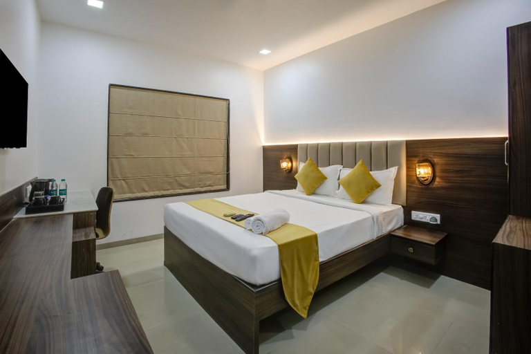 Bedroom 2, Magnus Vosiv Suites, Pune