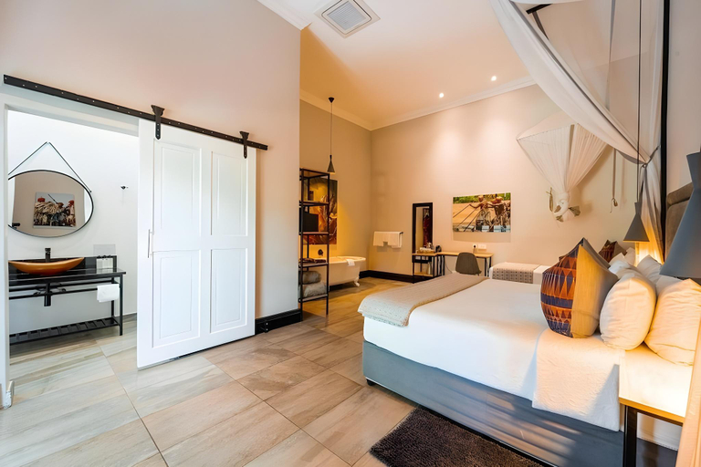 Bedroom 3, Bayete Guest Lodge., Hwange