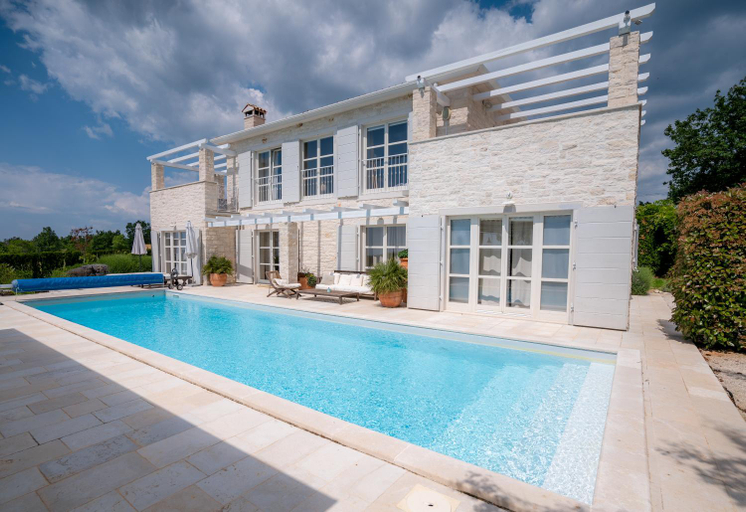 4, Villa Moonlight, Višnjan