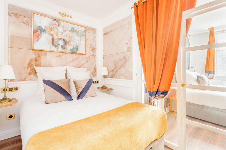 Bedroom 2, Merveil Luxury Suites - Marais - Martin I-II, Paris
