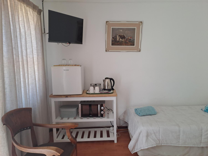 Bedroom 2, 4 On Hoffman Seaview, Overberg