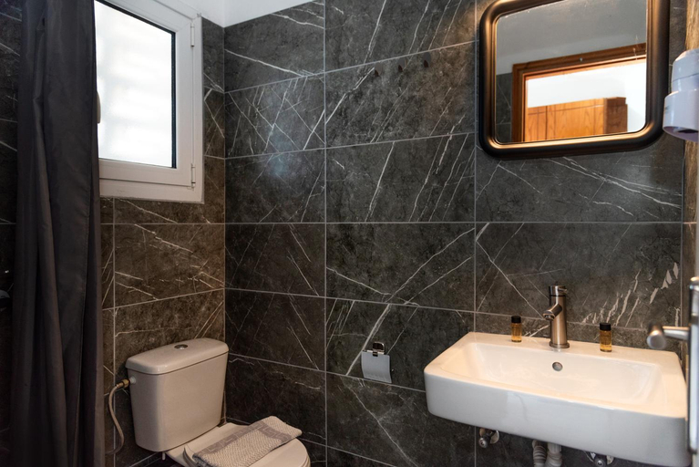 Bathroom 2, Calypso Resort Kavos, Ionian Islands
