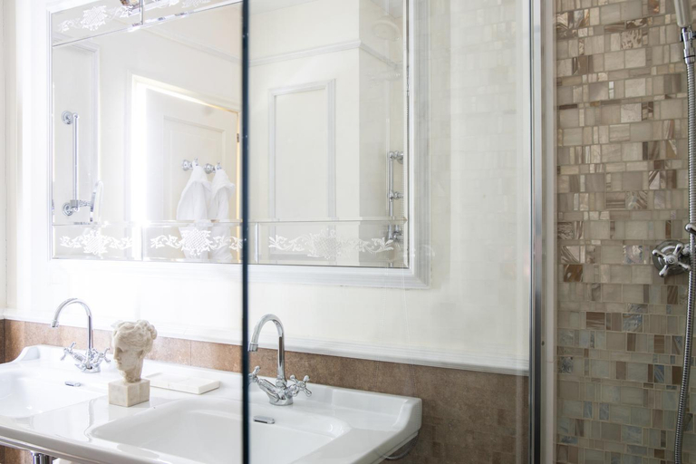 Bathroom 4, Hotel Londra Palace, Venezia