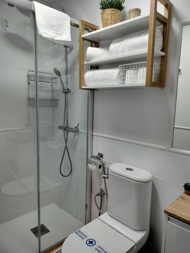 Bathroom, Apartamento-Estudios El Quijote, Madrid