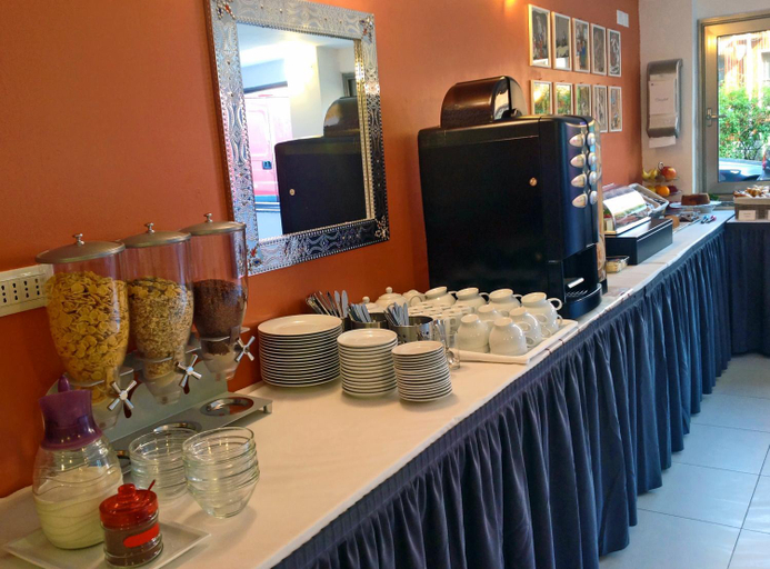Food & Drinks 4, Hotel Forum, Milano