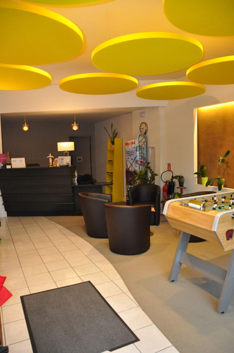 Public Area 2, Hotel de France, Isère