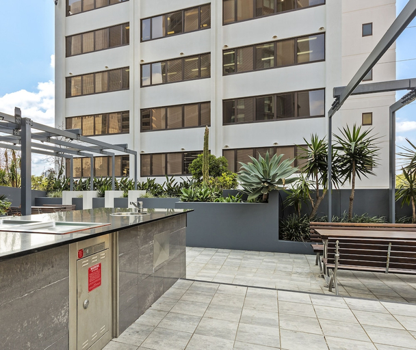Others 5, Oaks Brisbane Felix Suites, Brisbane