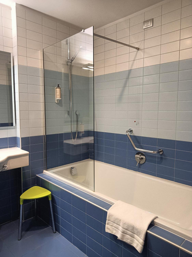 Bathroom 4, Mercure Venezia Marghera, Venezia