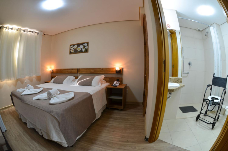 Bedroom 2, Hotel Renascenca, Gramado