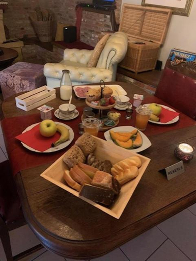 Food & Drinks 2, B&B Foret d'Animaux, Luxembourg