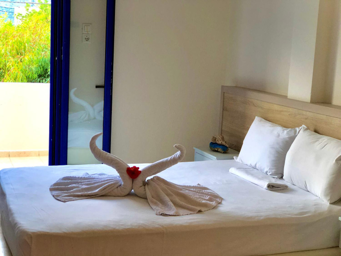 Others 3, Flisvos Rooms, Crete