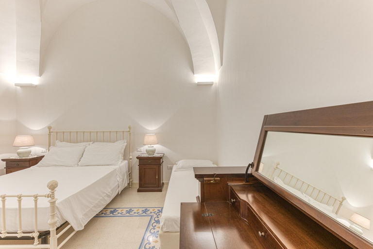 Others 2, Il cielo in una stanza B&B, Lecce