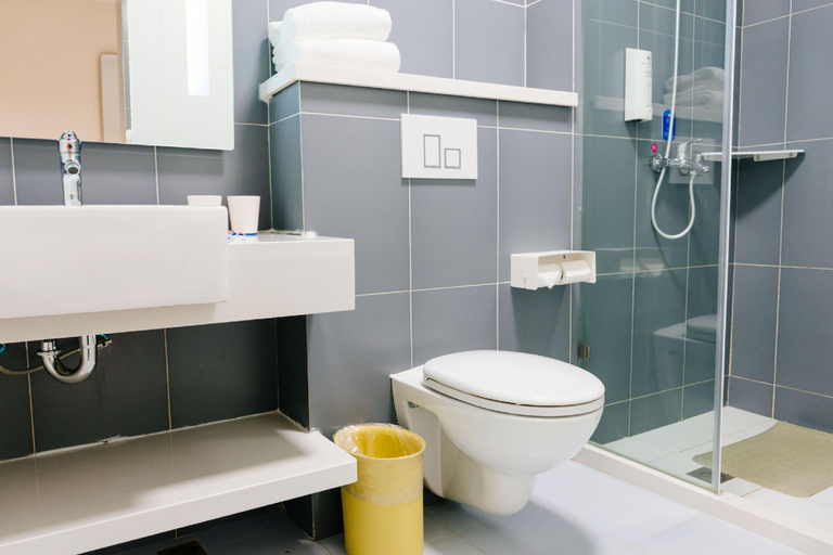 Bathroom 3, Hanting Hotel Tianjin Binhai International Airport, Tianjin