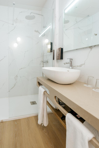 Bathroom 2, Labranda Reveron Plaza, Santa Cruz de Tenerife