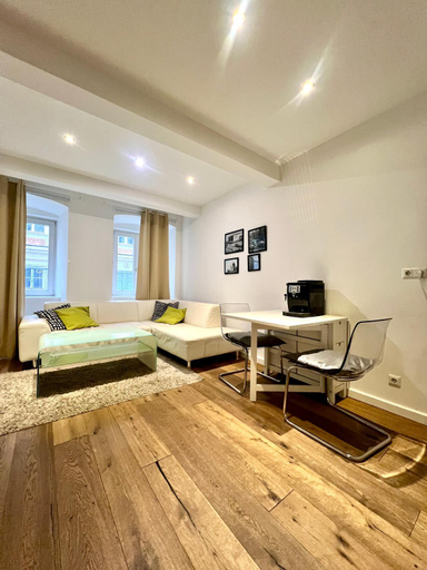 Others 2, REMA Apartments 1070, Wien