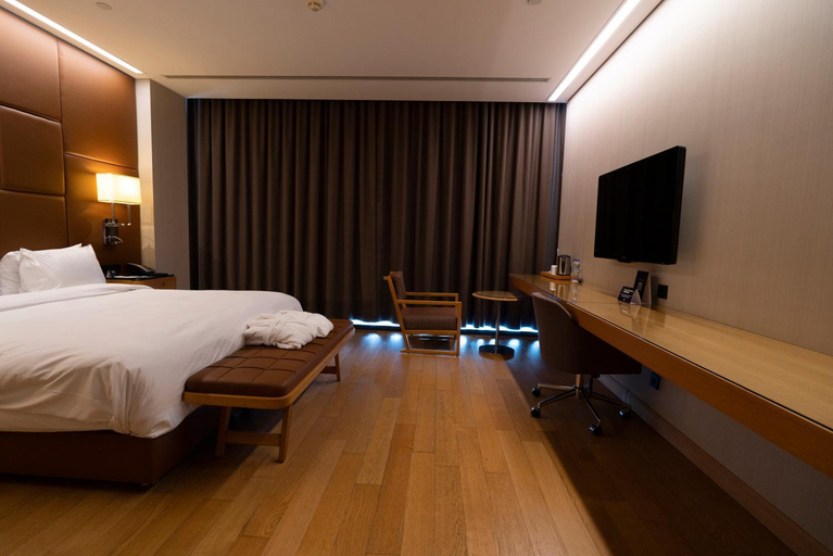 Bedroom 2, DoubleTree by Hilton Istanbul - Avcilar, Avcılar