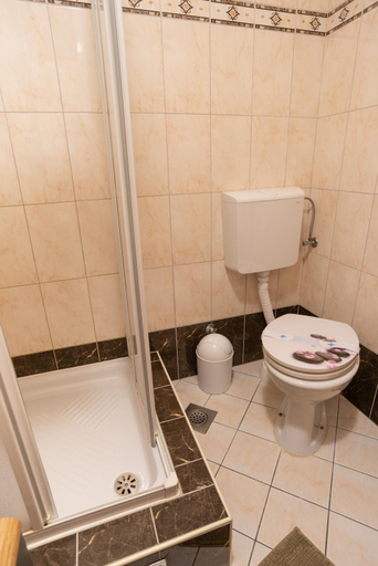 Bathroom 3, Villa Ana, Baška