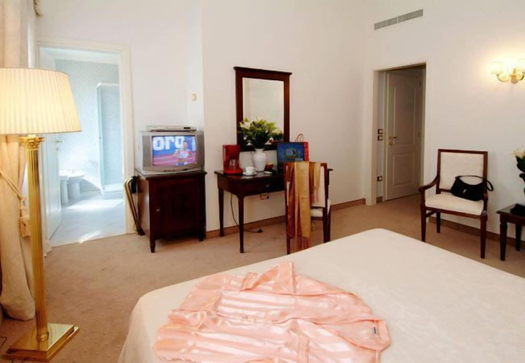 Bedroom 5, Villa Crispi, Venezia