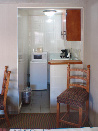 Others 5, Inn at Salmon Creek, Clark