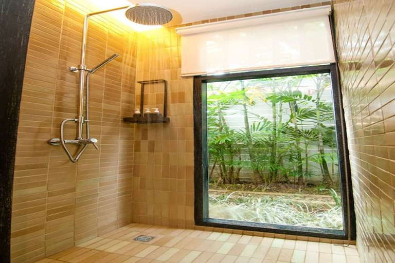 Bathroom 5, Aruntara Riverside Boutique Hotel, Muang Chiang Mai