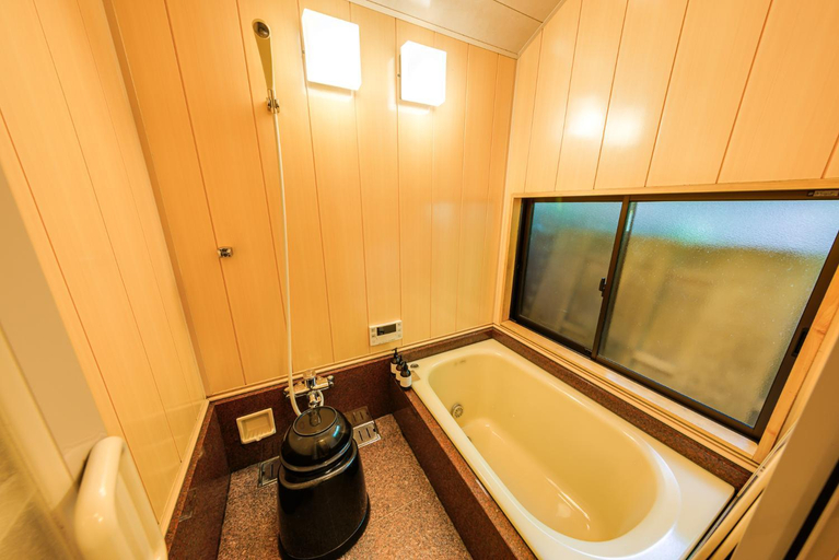 Bathroom 4, Nara Kasugaokuyama Tsukihitei, Nara
