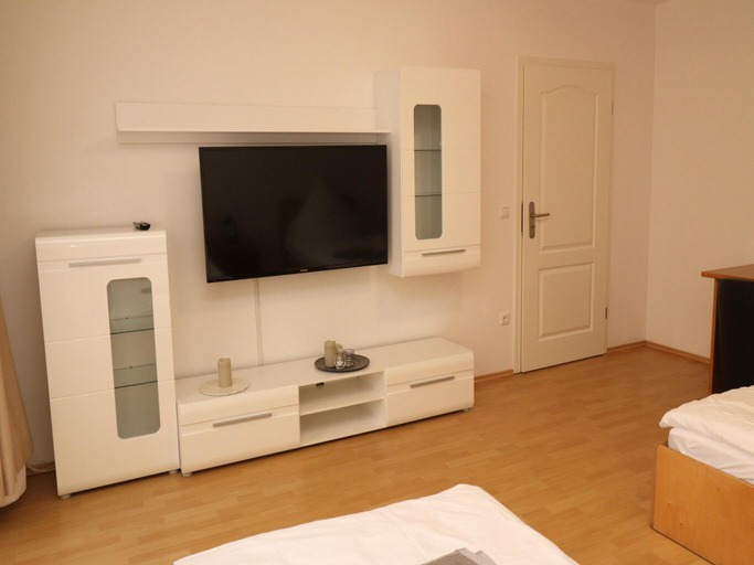 2, Apartment in Essen with Scenic Terrace, Essen