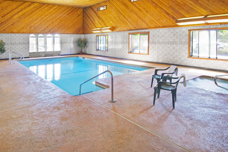 Sport & Beauty 5, Americas Best Value Inn & Suites-East, Kern