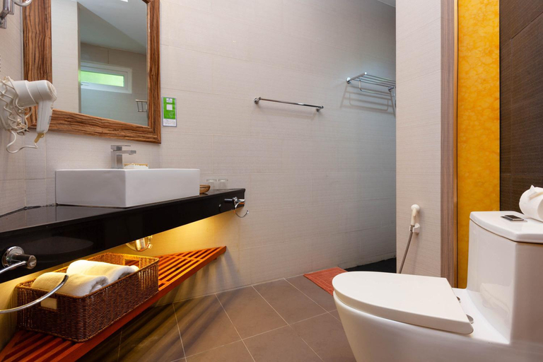 Bathroom 5, Royal Beach Boutique Resort & Spa (SHA Extra+), Ko Samui