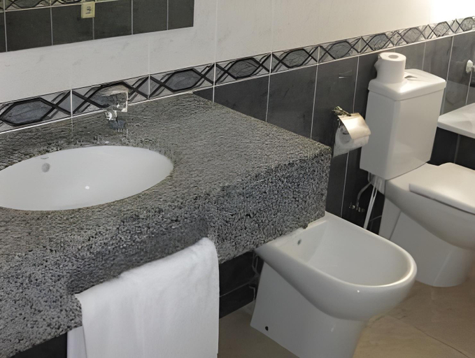 Bathroom 4, Hotel Tamariu, Girona