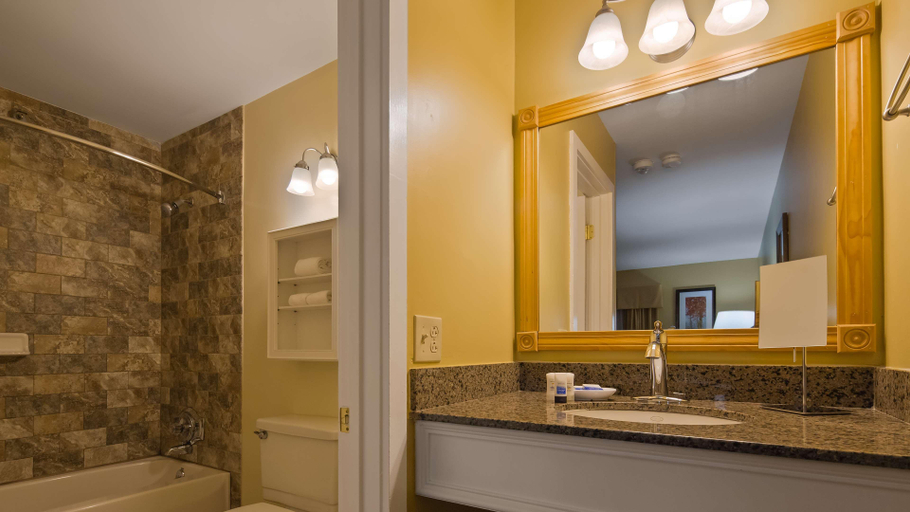 Bathroom 4, Best Western Plus Windjammer Inn & Conference Cent, Chittenden