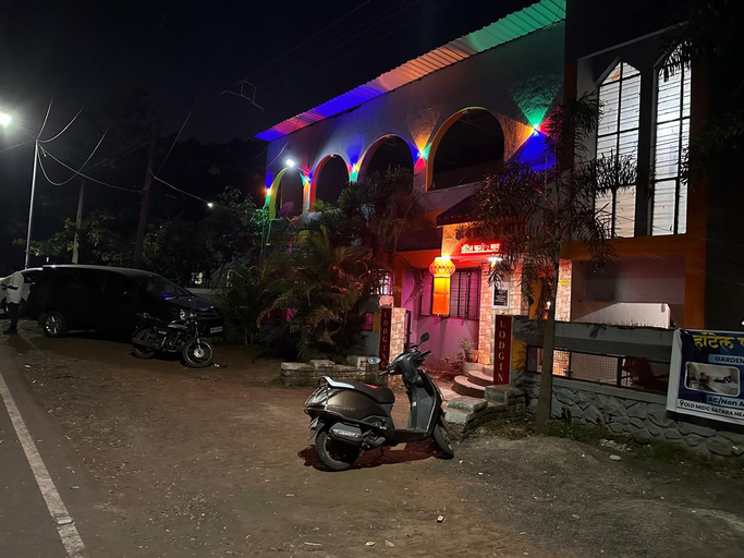 Exterior & Views 1, Hotel fulora, Satara